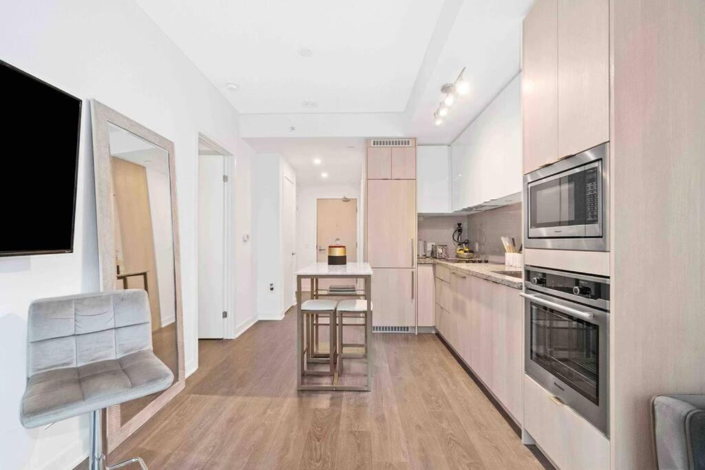 Condo In The City Торонто Екстер'єр фото