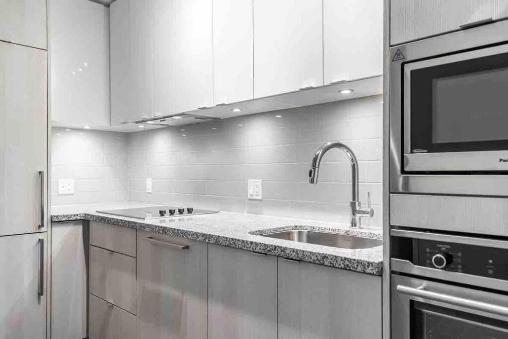 Condo In The City Торонто Екстер'єр фото